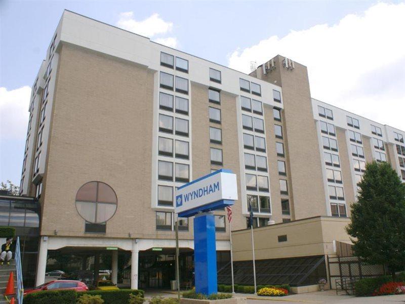 Wyndham Pittsburgh University Center Exterior photo