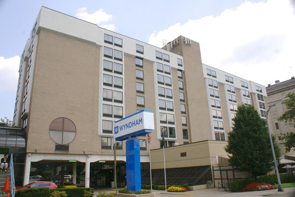 Wyndham Pittsburgh University Center Exterior photo